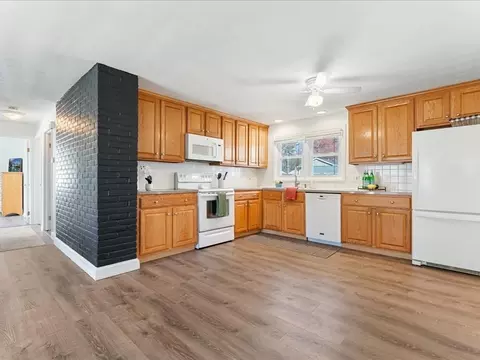 Kitchen - 5 Perkins Rd, Danvers, MA 01923 photo 5 of 5