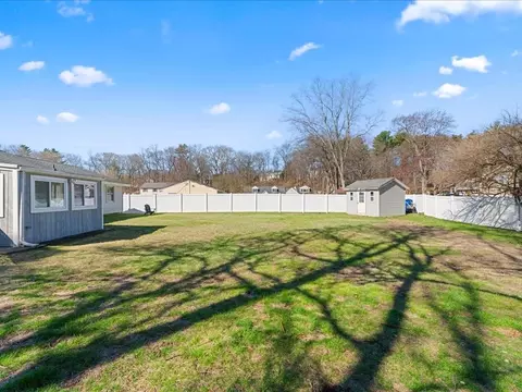 Exterior - 5 Perkins Rd, Danvers, MA 01923 photo 4 of 7