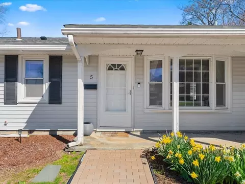 Exterior - 5 Perkins Rd, Danvers, MA 01923 photo 2 of 7