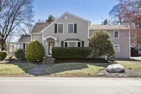 53 Holliston St, Medway, MA 02053