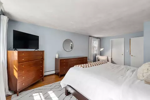 Bedroom - 21 Harborview Dr, Hingham, MA 02043 photo 2 of 6