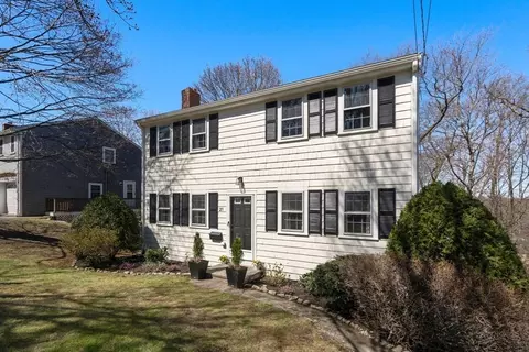 Exterior - 21 Harborview Dr, Hingham, MA 02043 photo 3 of 5