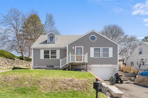 14 Wahtera Rd, Peabody, MA 01960