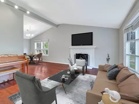 17 Rolling Ln, Framingham, MA 01701 photo 5