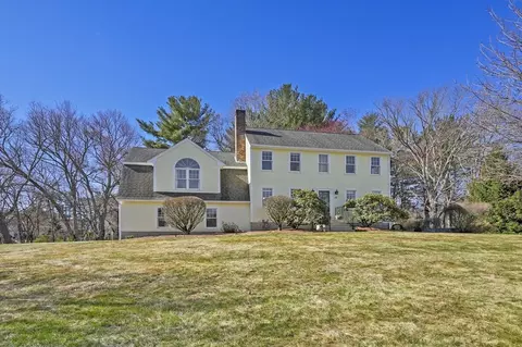 17 Henrys Path, Upton, MA 01568 photo 2