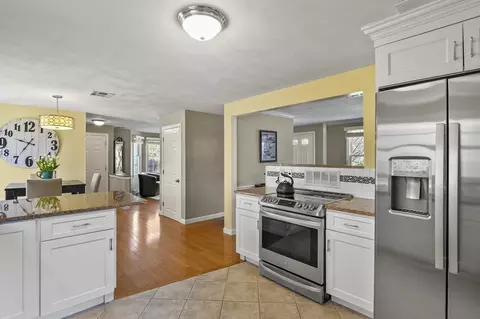 17 Henrys Path, Upton, MA 01568 photo 10
