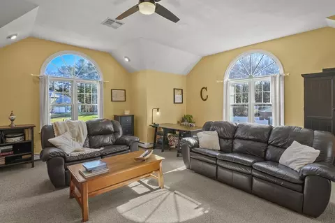 17 Henrys Path, Upton, MA 01568 photo 16