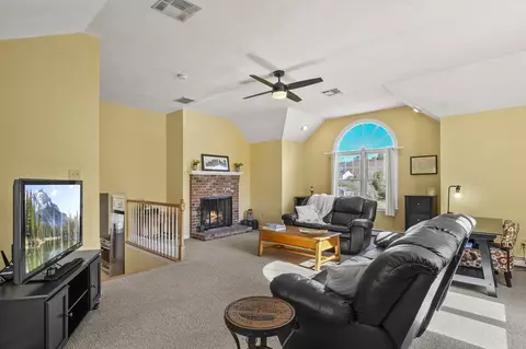 17 Henrys Path, Upton, MA 01568 photo 17