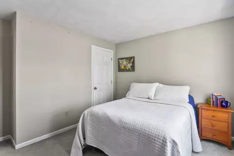 17 Henrys Path, Upton, MA 01568 photo 27