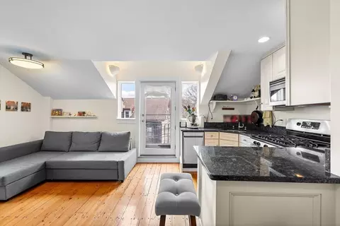 12 Davis Ct #2, Brookline, MA 02445 photo 11