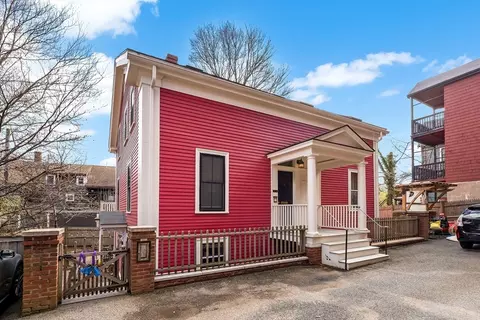 12 Davis Ct #2, Brookline, MA 02445 photo 2