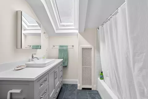 12 Davis Ct #2, Brookline, MA 02445 photo 13
