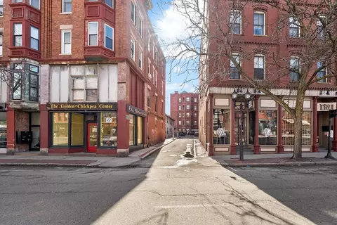 12 Davis Ct #2, Brookline, MA 02445 photo 23