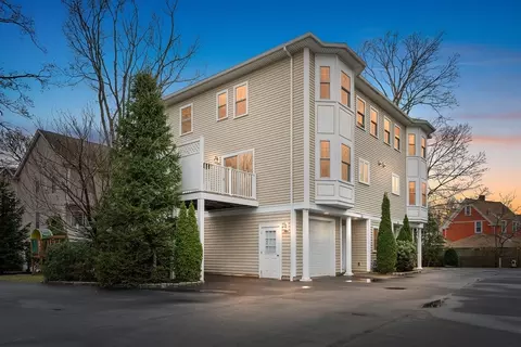 73 South St #1, Waltham, MA 02453