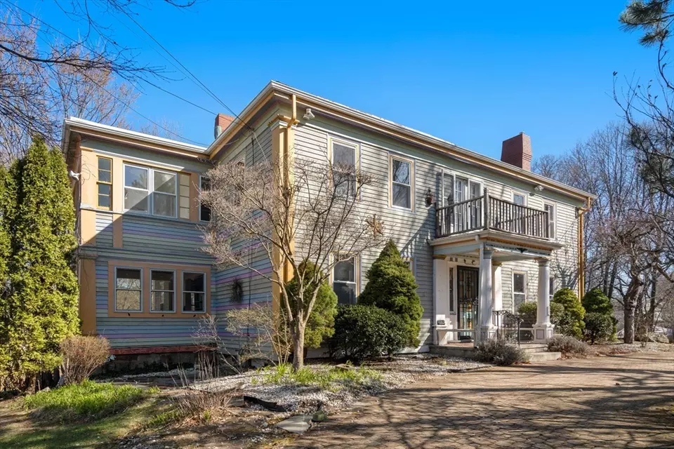 Exterior - 303 Ward St, Newton, MA 02459 photo 3 of 6