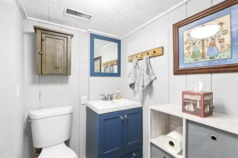 56 Tallyho Dr, Springfield, MA 01118 photo 32