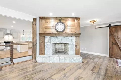 56 Tallyho Dr, Springfield, MA 01118 photo 6