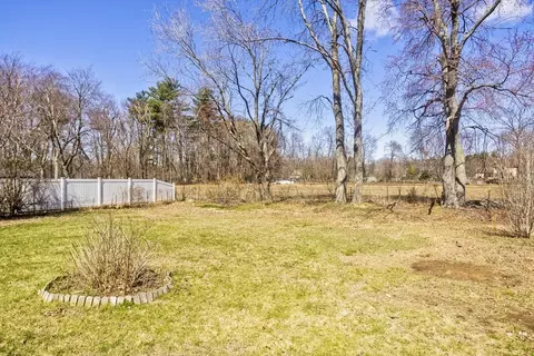19 Keddy St, Easthampton, MA 01027 photo 30