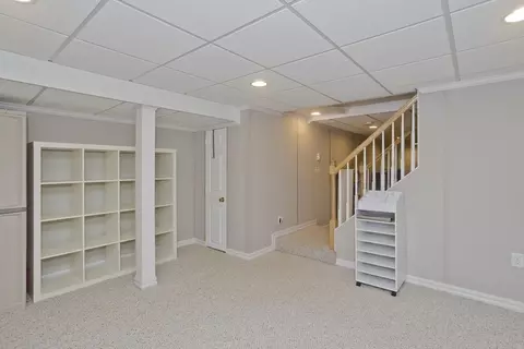 279 Bostwick Ln, Chicopee, MA 01020 photo 16