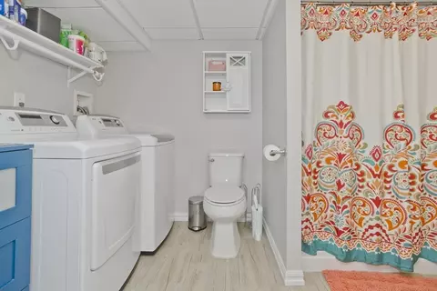 279 Bostwick Ln, Chicopee, MA 01020 photo 19