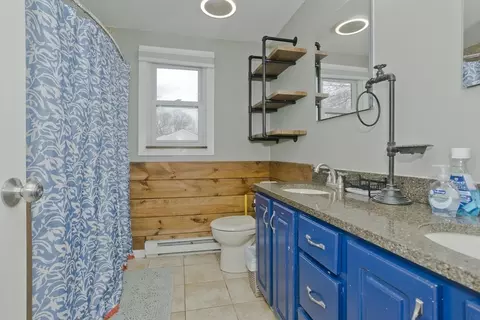 279 Bostwick Ln, Chicopee, MA 01020 photo 15