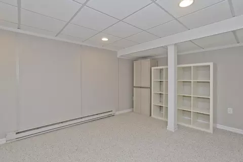 279 Bostwick Ln, Chicopee, MA 01020 photo 17