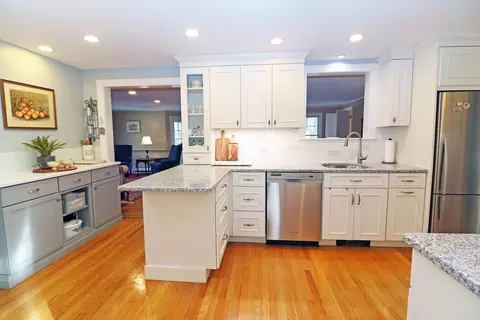 74 Page Rd, Needham, MA 02492 photo 3