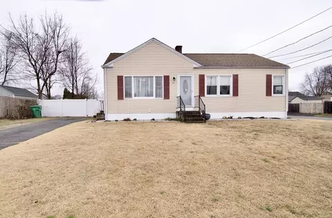 10 Woodcrest Cir, Chicopee, MA 01020