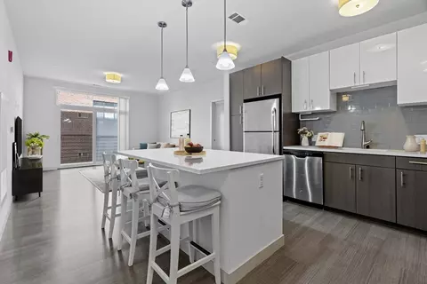 99 Tremont St #213, Boston, MA 02135