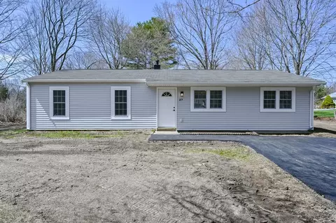 27 Lincoln Ln, Hanover, MA 02339