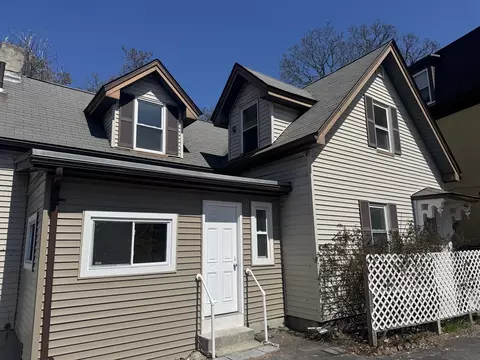 24 Fifield St, Dorchester, MA 02122 photo 2
