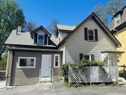 24 Fifield St, Dorchester, MA 02122