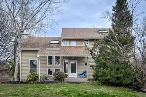 27 Purgatory Rd, Sutton, MA 01590