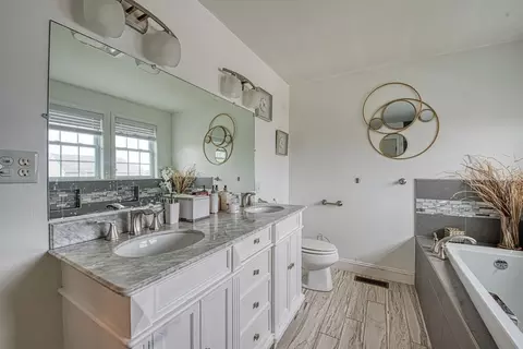 Bath - 438 Smith St, Fall River, MA 02721 photo 7 of 7