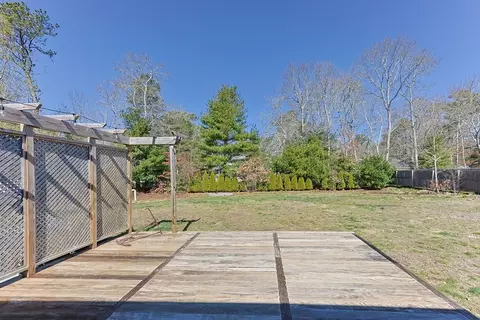 Exterior - 22 Merideth Way, Centerville, MA 02632 photo 5 of 8