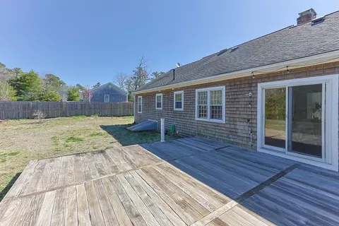 Exterior - 22 Merideth Way, Centerville, MA 02632 photo 4 of 8