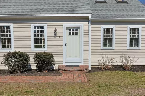 Exterior - 22 Merideth Way, Centerville, MA 02632 photo 3 of 8