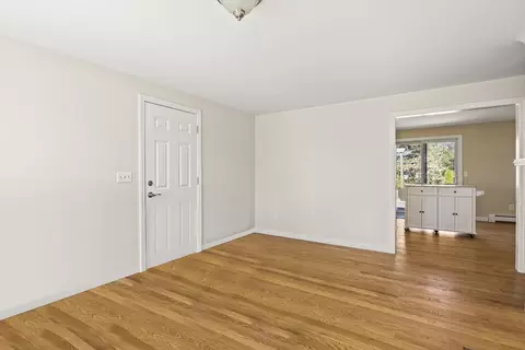 Living - 22 Merideth Way, Centerville, MA 02632 photo 3 of 5