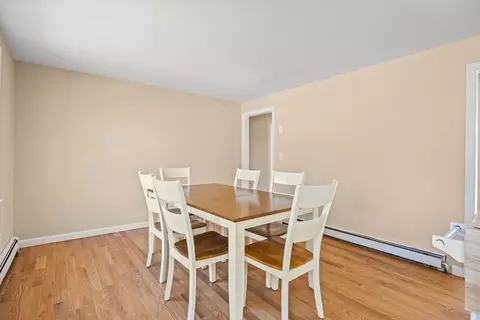 Dining - 22 Merideth Way, Centerville, MA 02632 photo 3 of 3