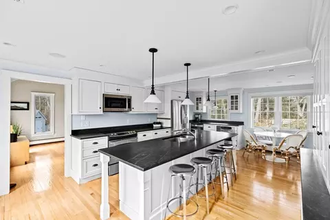 24 Chamberlain Run, Hingham, MA 02043 photo 2