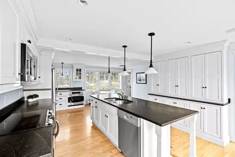 24 Chamberlain Run, Hingham, MA 02043 photo 5