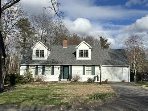 66 Fox Farms Rd, Northampton, MA 01062