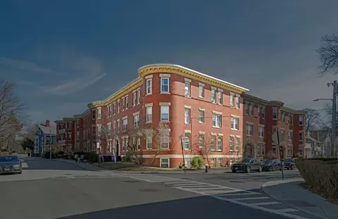 60-62 Greenough St, Brookline, MA 02445