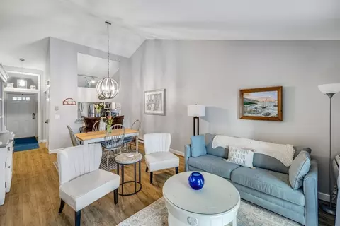 214 Eaton Ln #214, Brewster, MA 02631
