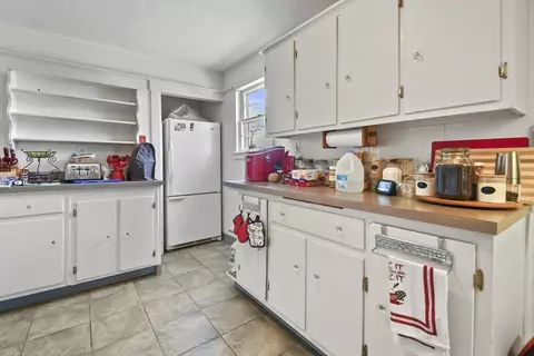 Kitchen - 11 Brown St, Spencer, MA 01562 photo 4 of 5