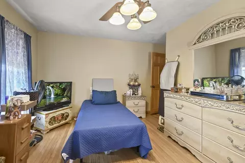 Bedroom - 11 Brown St, Spencer, MA 01562 photo 5 of 6