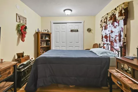 Bedroom - 11 Brown St, Spencer, MA 01562 photo 6 of 6