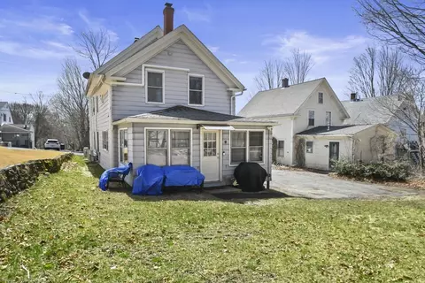 Exterior - 11 Brown St, Spencer, MA 01562 photo 2 of 3