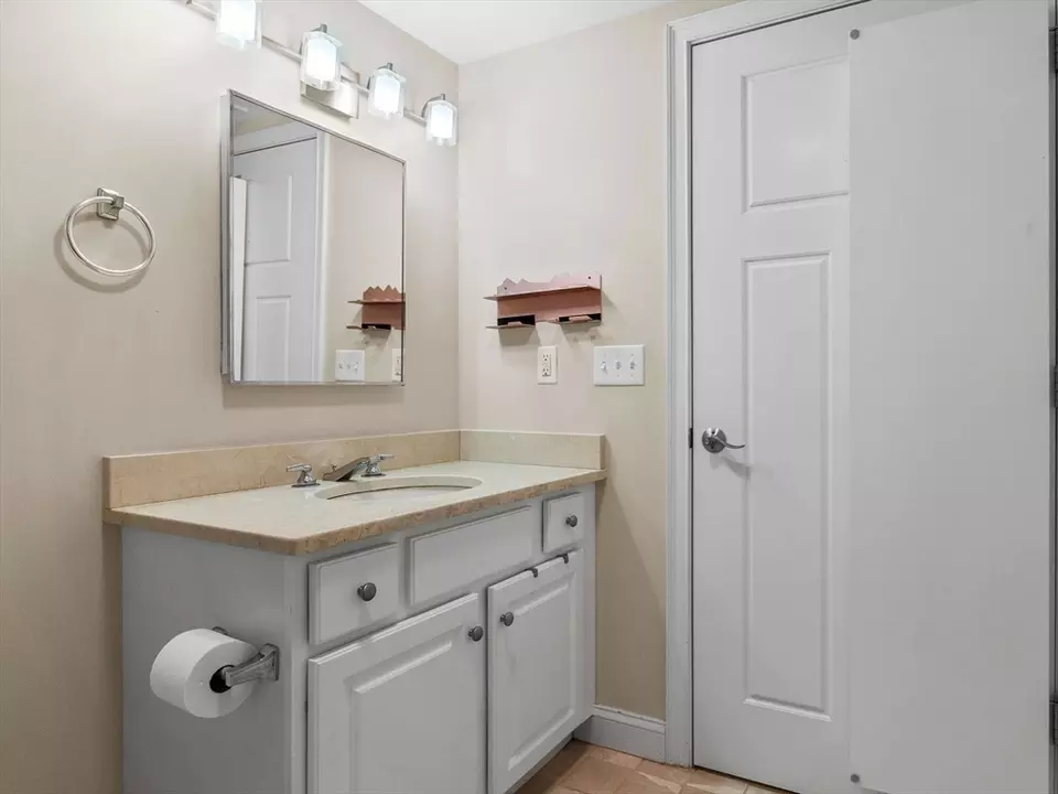  93 E Central St #6, Natick, MA 01760 photo 12