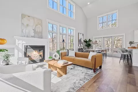 357 Main St #3, Medfield, MA 02052
